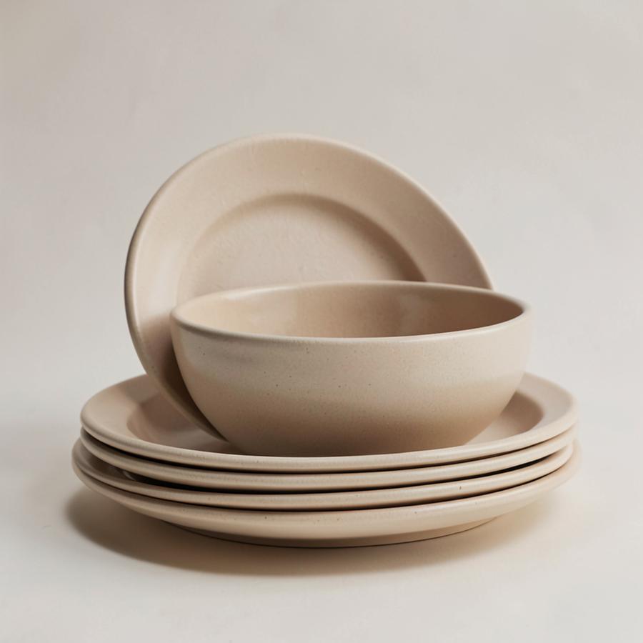 Kitchen & Dining